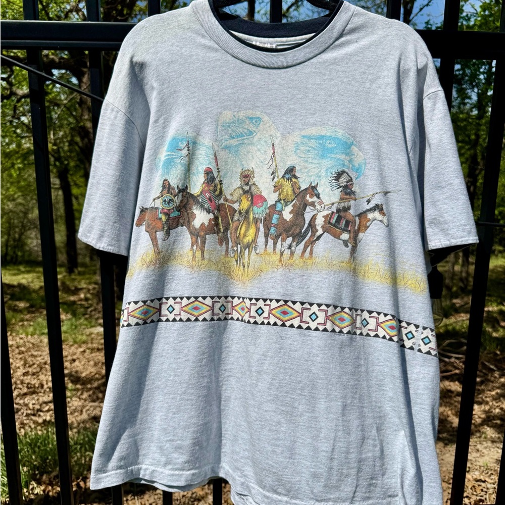 Vintage 90s Aztec & Indians Graphic XL Tshirt